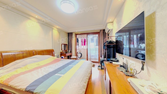 控江路18弄二手房实景图