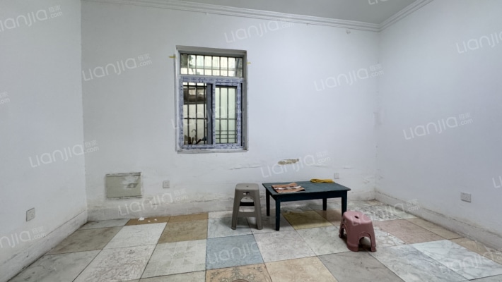 民主北22号二手房实景图