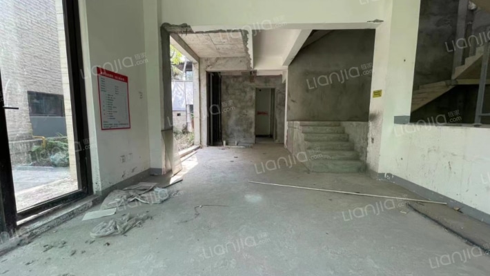 麓湖生态城沉香谷二手房实景图