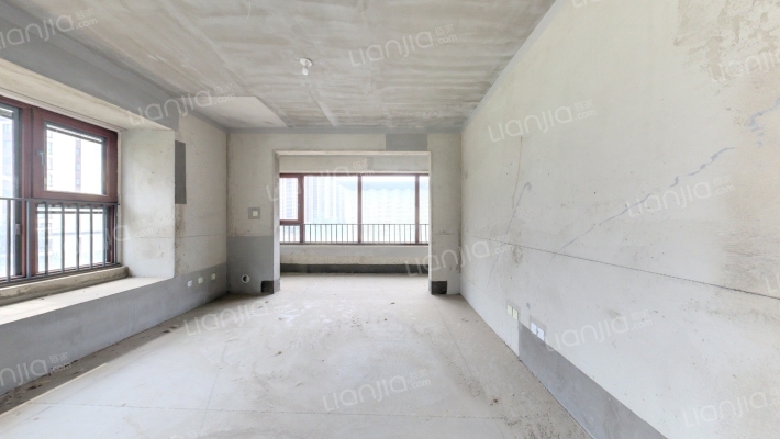 金鹏壹品天成二手房实景图