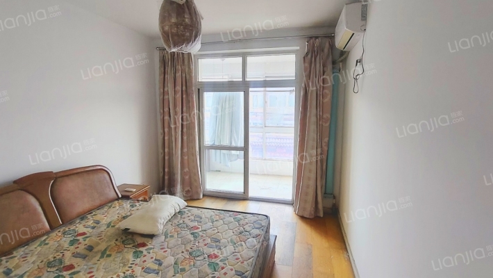 板楼二层，正规三居 南北通透 采光好配套设施齐-卧室B