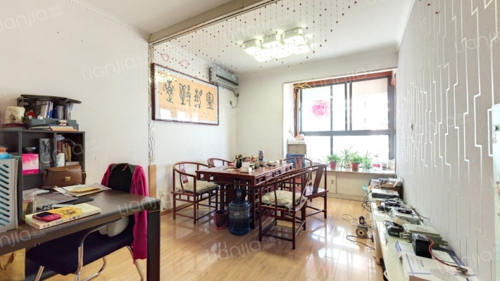 时代风尚小区二手房实景图