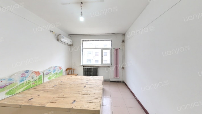 国师街小区西区二手房实景图