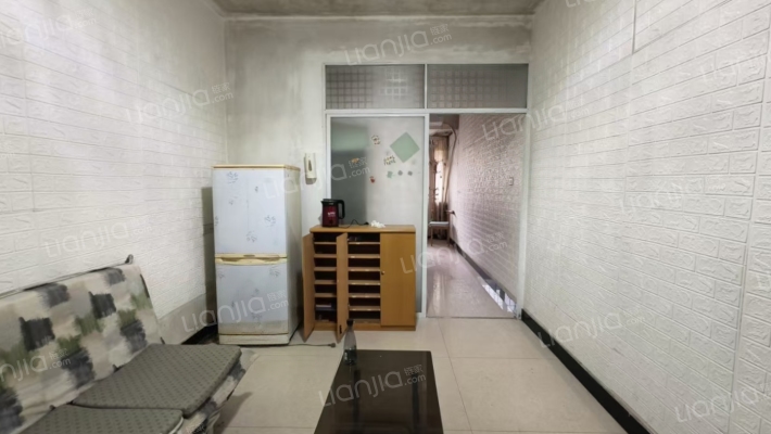 四会路二手房实景图