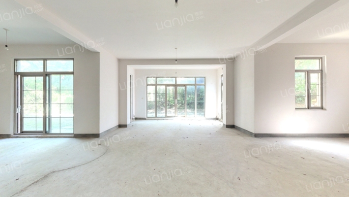 合生东郊别墅(一期)二手房实景图