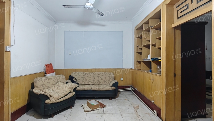 酒厂宿舍二手房实景图