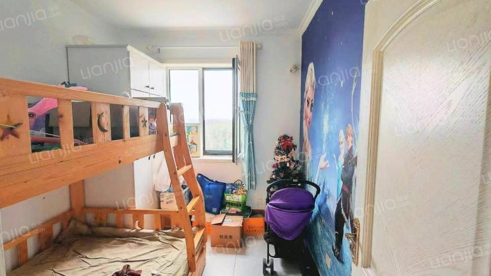 急售三利南北向四居，精装修，价格美丽可小叨-卧室C