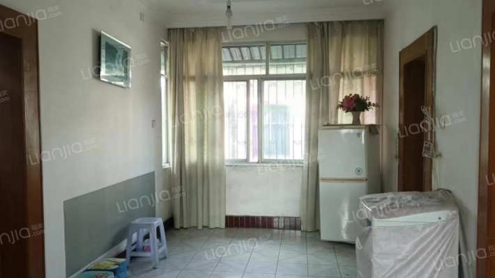 州煤炭局宿舍二手房实景图