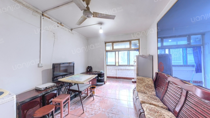 川仪厂家属院二手房实景图