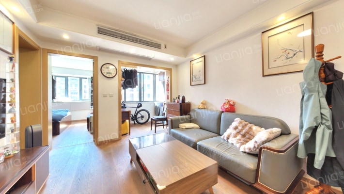 天山怡景苑二手房实景图