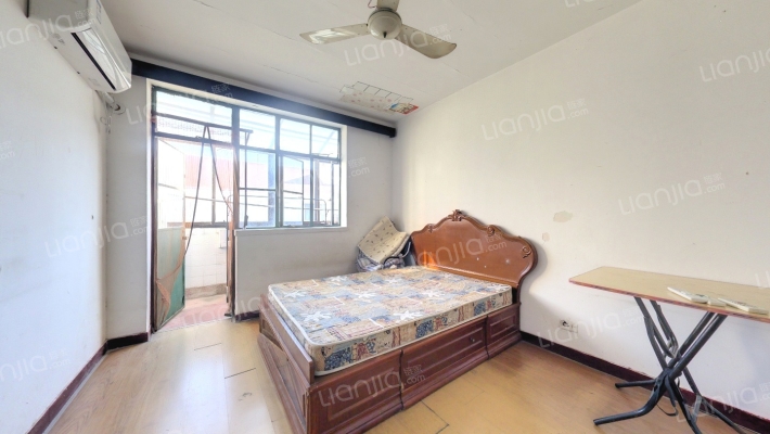 港驳小区二手房实景图