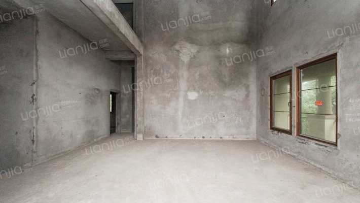 庆隆南山高尔夫国际社区蕙风岸二手房实景图