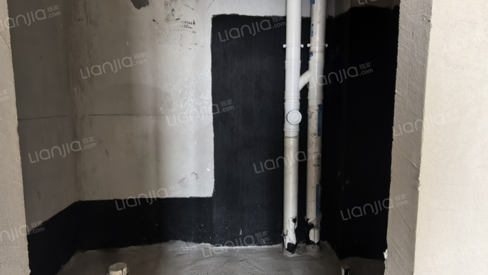 钻石商圈，集中供暖，电梯洋房，三室两厅双卫户型-卫生间B