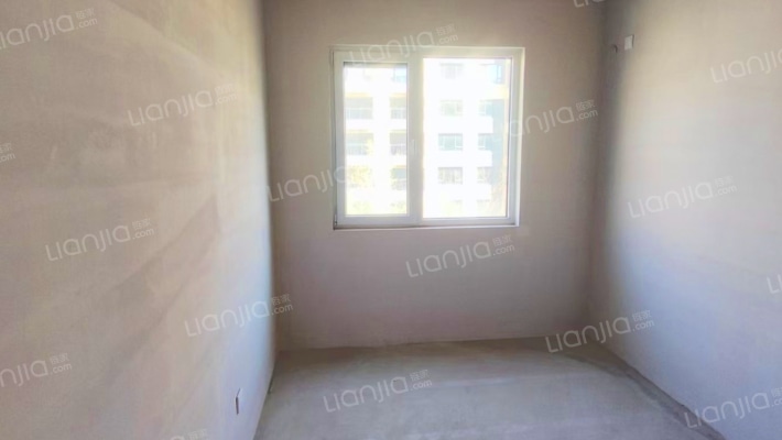 大社区 南北通透 好楼层  采光视野好-卧室C