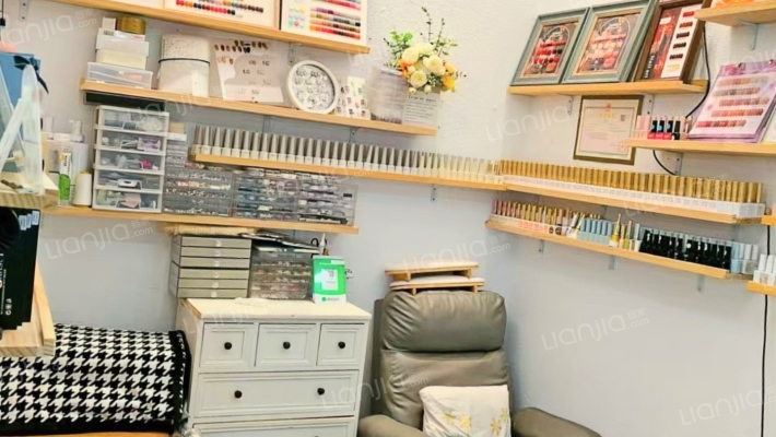 福佳新天地地下商铺二手房实景图