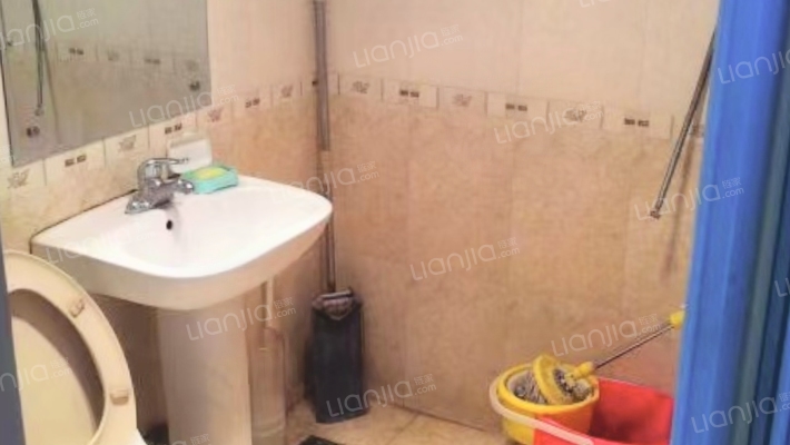 市医院北 市直小区 中间楼层 南北两居-卫生间