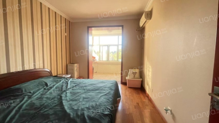 物探局   3-4  复试   4居室-卧室A