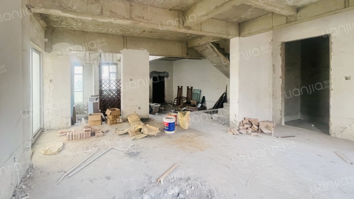 凤栖墅1号二手房实景图