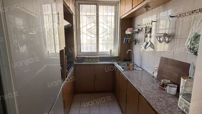 范阳路物探二号院 南北通透三居室 低楼层采光无遮挡-厨房