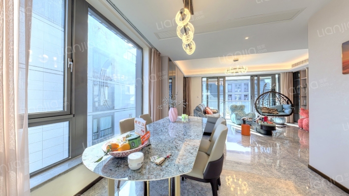 镜栖绿汀里二手房实景图