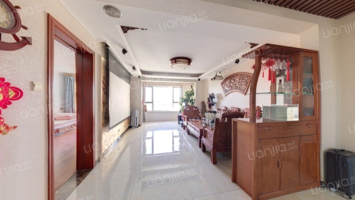 保利拉菲公馆B区二手房实景图