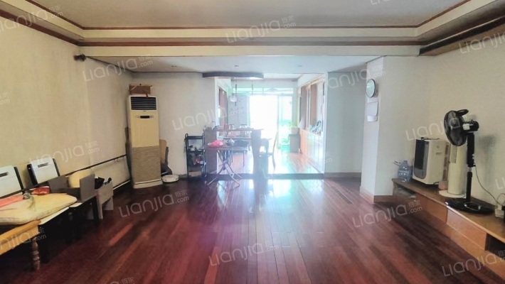 江滨苑二手房实景图