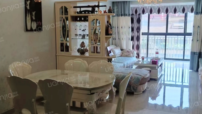 金色华府二手房实景图