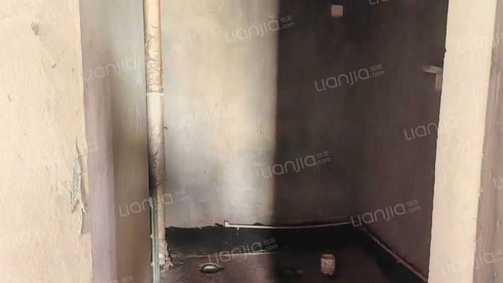 鼓楼新城 6室2厅 南 北-卫生间C