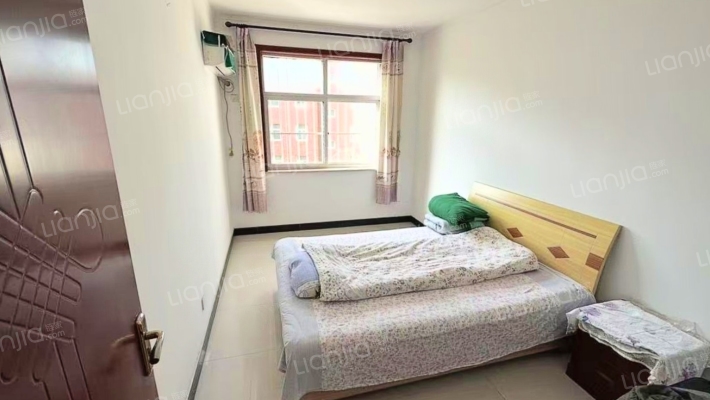 清清世界二手房实景图