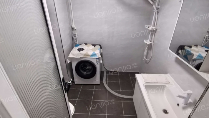 大社区 南北通透 好楼层 采光视野好 北京公交直达小区-淋浴间