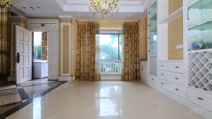 钱隆山庄二手房实景图