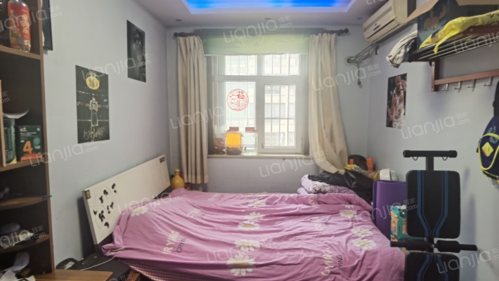 838沿线，70年代产权，板楼得房率高，公摊小。-卧室B