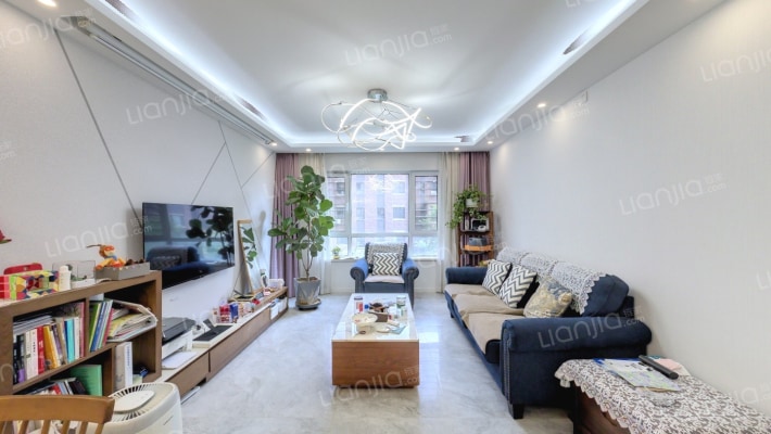 万锦香樟树三期二手房实景图