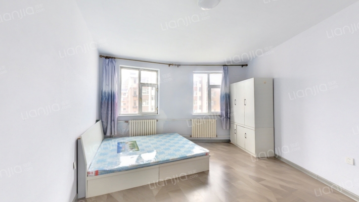 富强C区二手房实景图