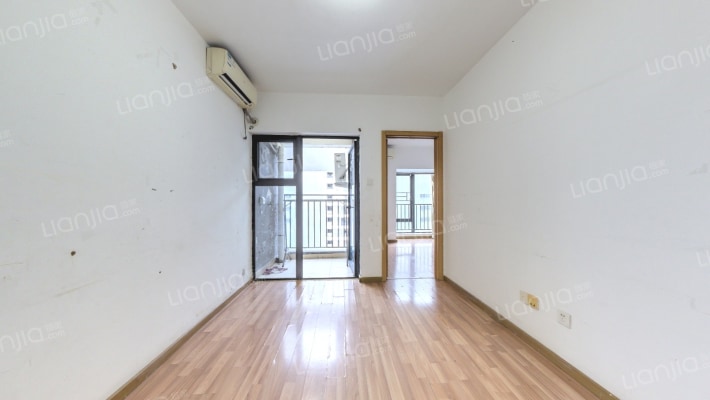 龙悦居四期二手房实景图