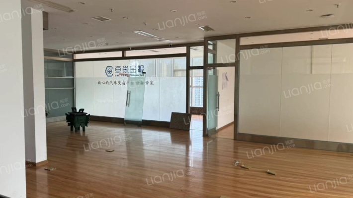 美的财智中心二手房实景图