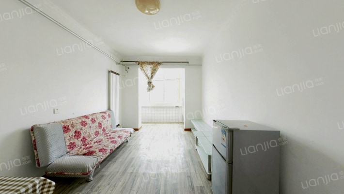 日杂大厦家属院二手房实景图