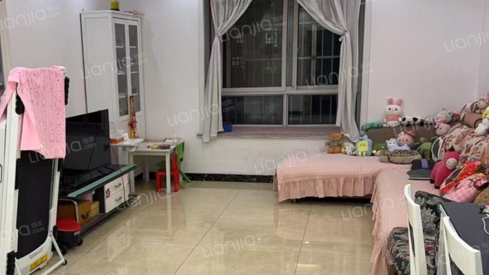 星河花园二手房实景图