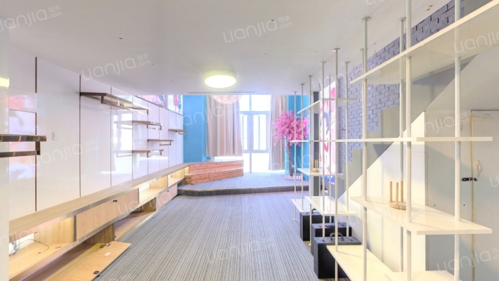 富力中心C区二手房实景图