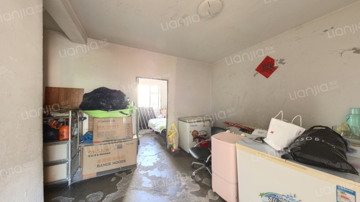 富强C区二手房实景图