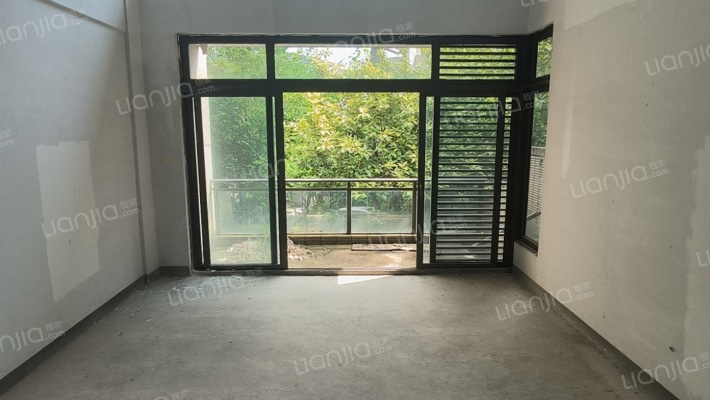 雅居乐白鹭湖伊云美地二手房实景图