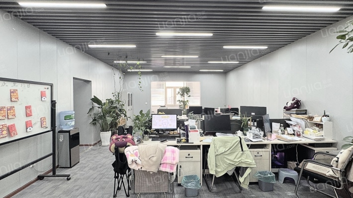 华尔贝大厦二手房实景图
