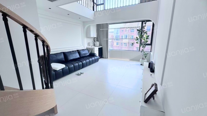 爱伦堡二手房实景图