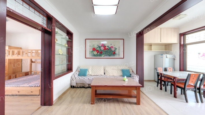 山东省泰安第一中学教职工宿舍二手房实景图