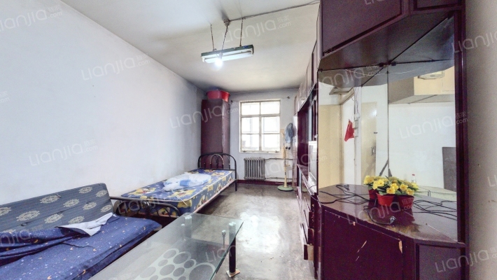 二零四社区二手房实景图