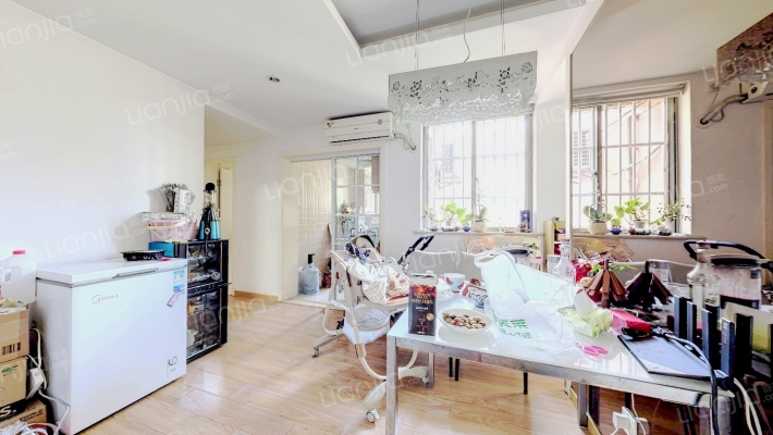 沁春园一村二手房实景图