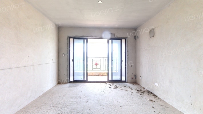 盛邦珑湖二手房实景图