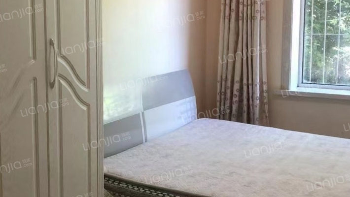 炭素山上小区二手房实景图