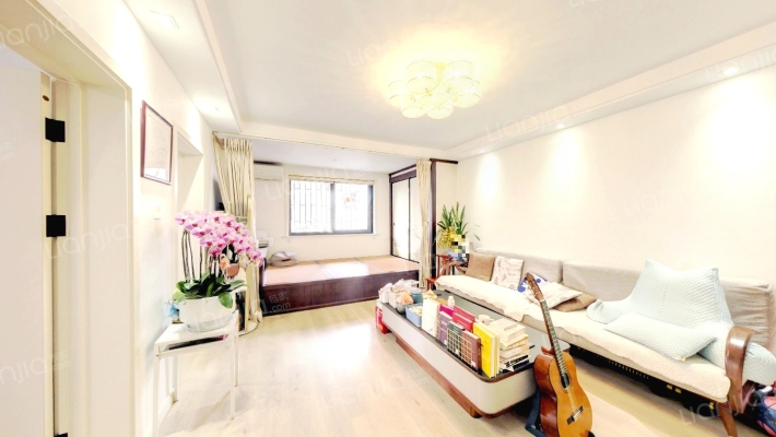 大众汽车公寓二手房实景图