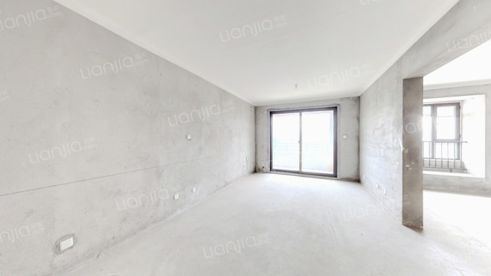 华隆广场二手房实景图